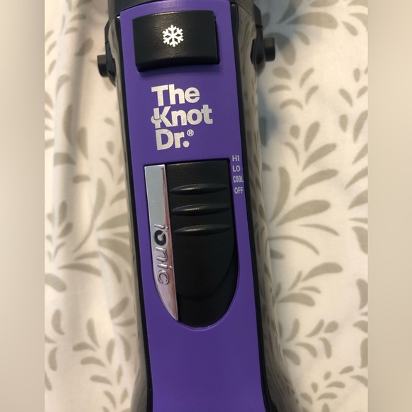 NEW Infiniti Pro Purple Hair Dryer Brush - Picture 5 of 5